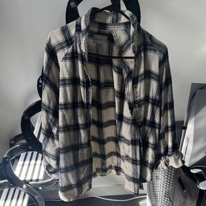 American Eagle Outfitters Black and Cream Plaid Shirt